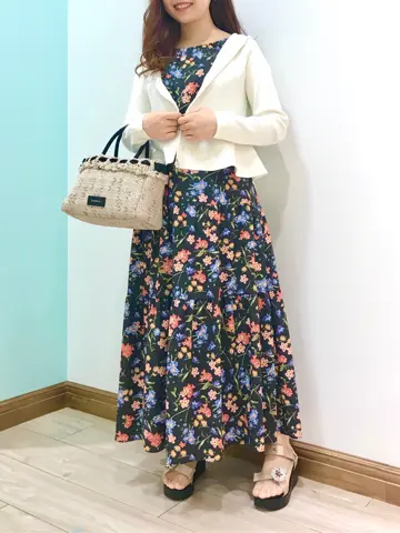 TOCCA スタッフT コーディネート画像