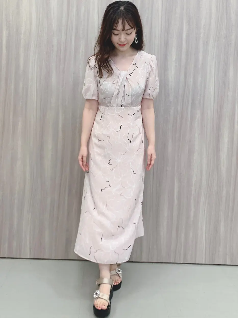  staff ai コーディネート画像