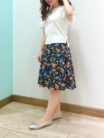 TOCCA スタッフT コーディネート画像