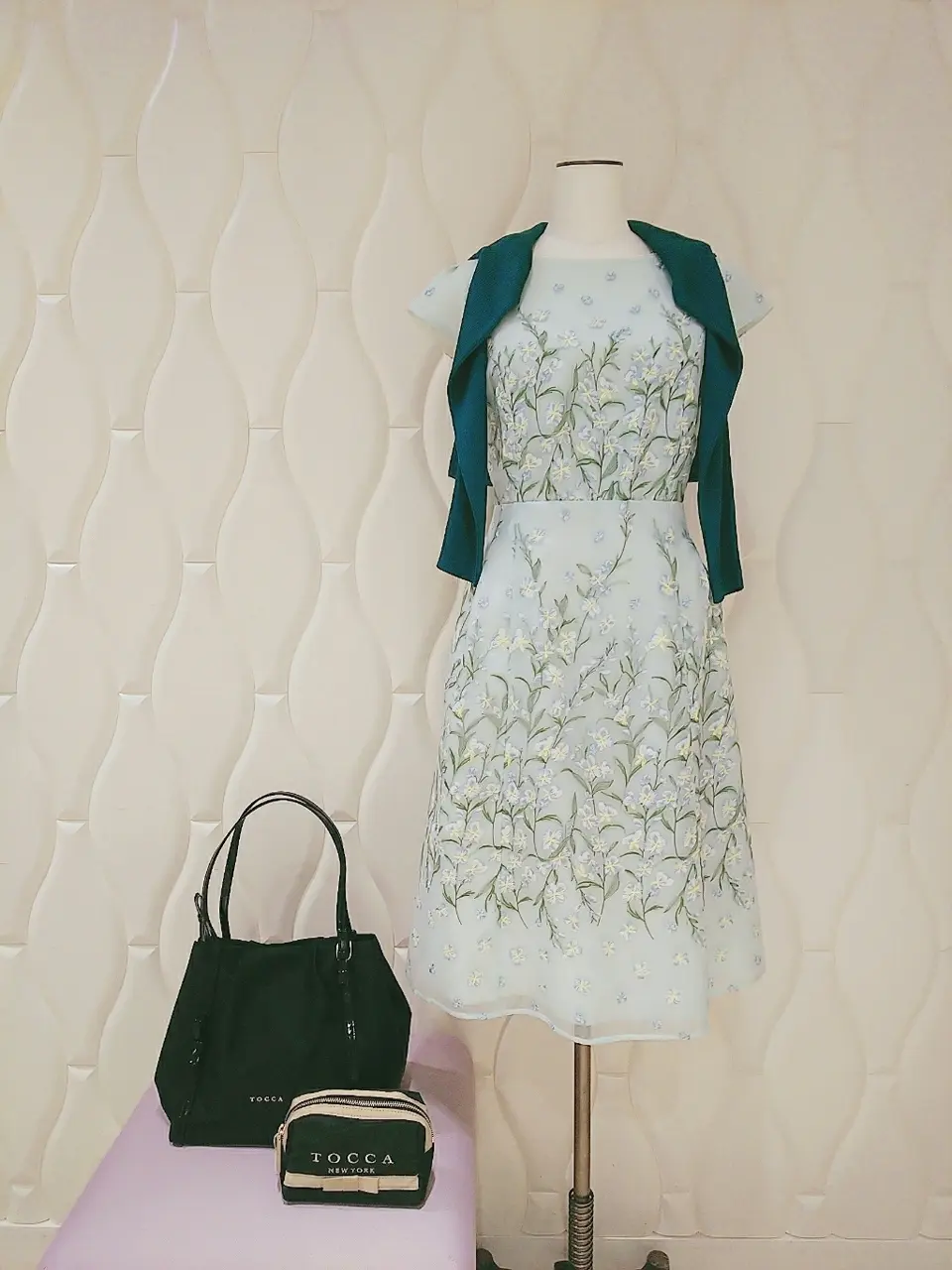  スタッフf コーディネート画像