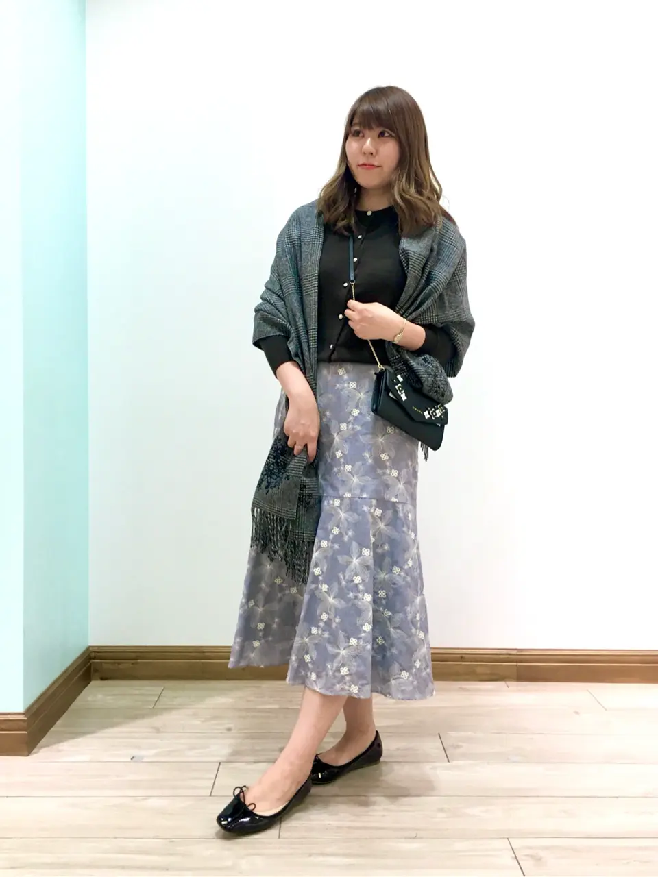  スタッフ ｍ コーディネート画像