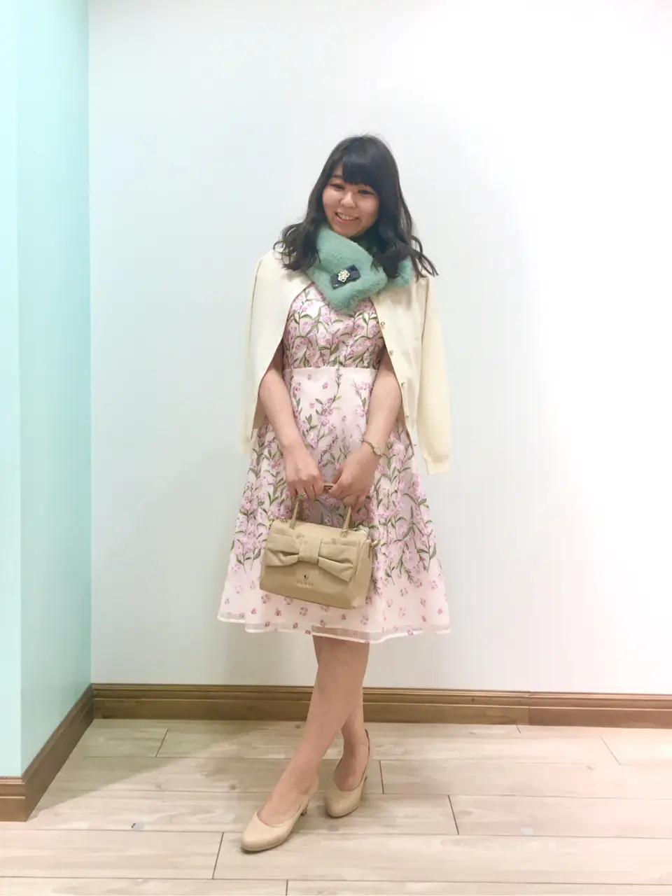  スタッフ ｍ コーディネート画像