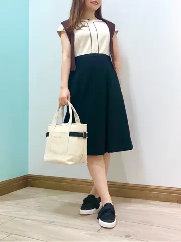 TOCCA スタッフT コーディネート画像