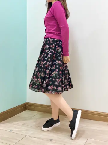 TOCCA スタッフT コーディネート画像