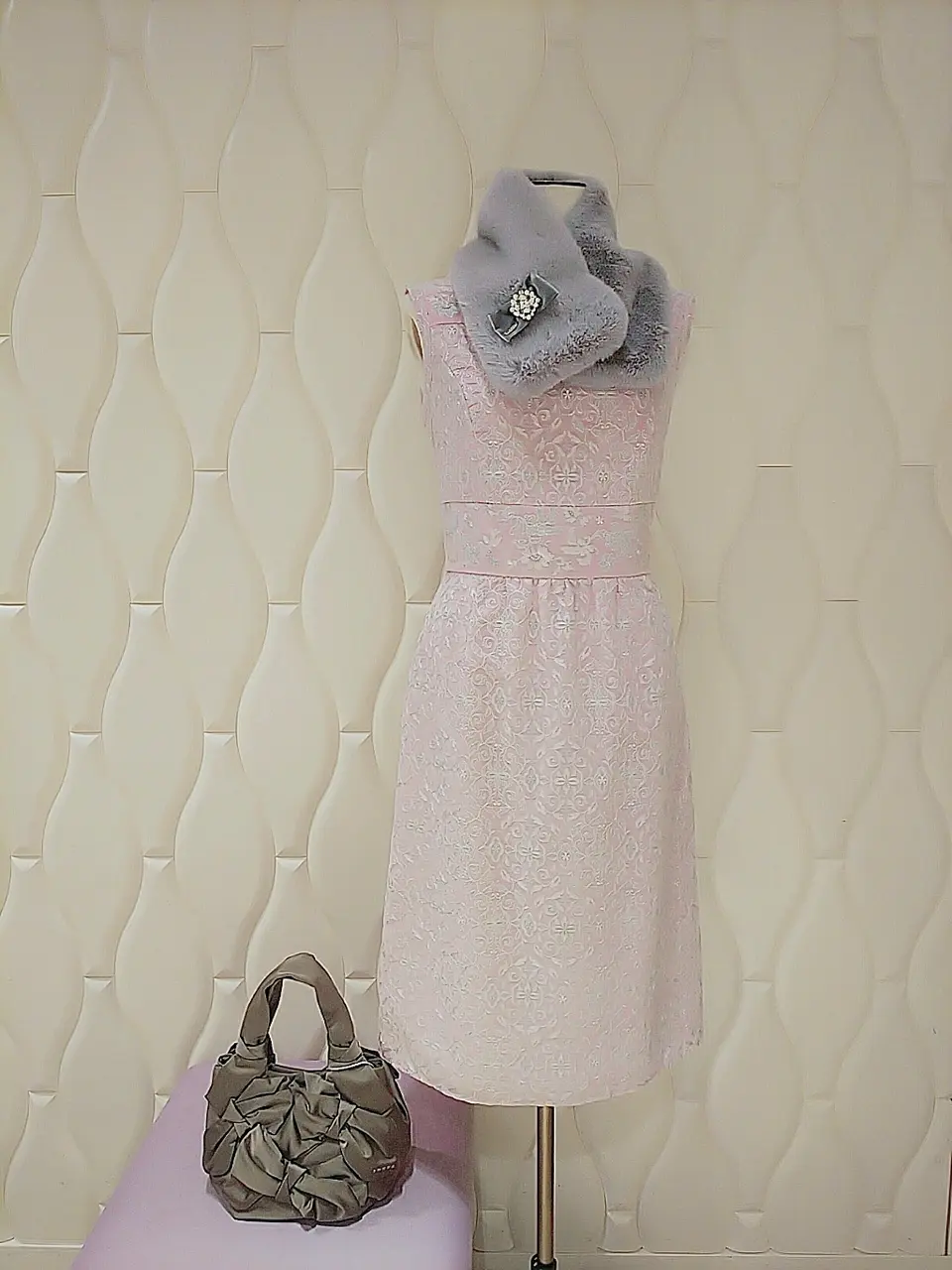  スタッフf コーディネート画像