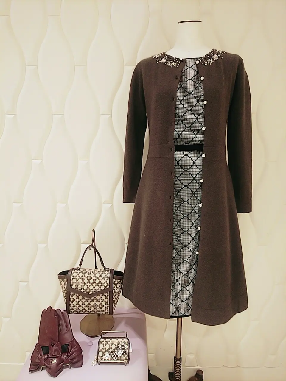  スタッフf コーディネート画像