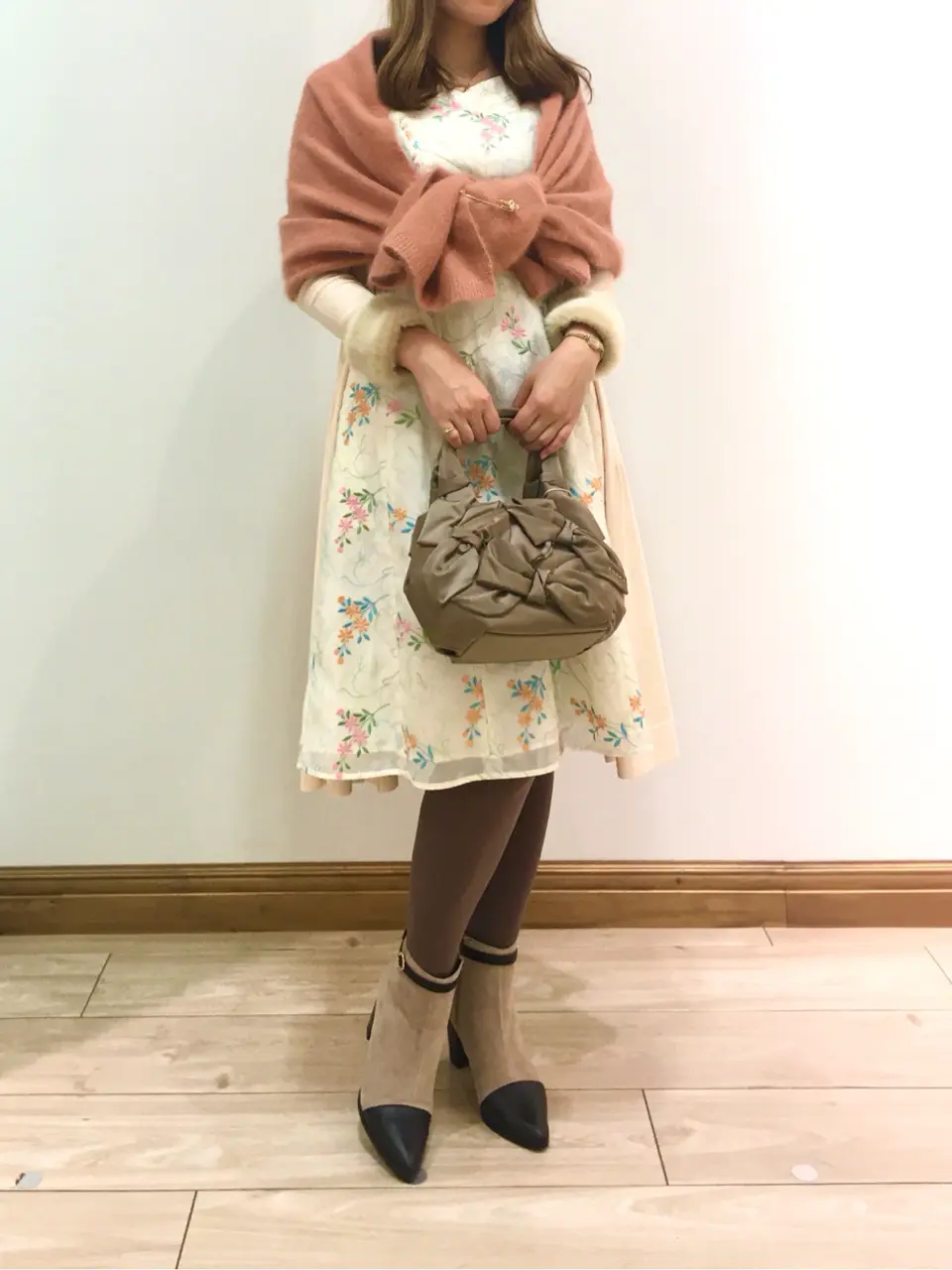  スタッフ ｍ コーディネート画像