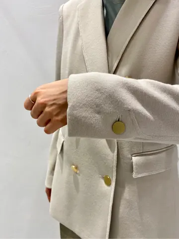 BEIGE， R.A コーディネート画像