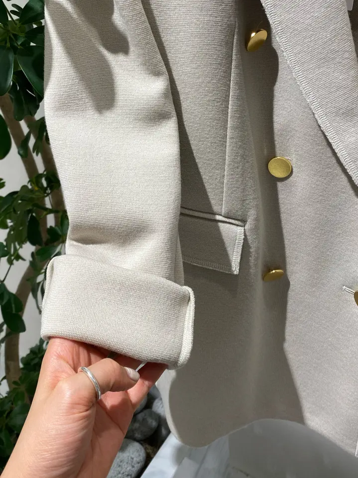 BEIGE， R.A コーディネート画像