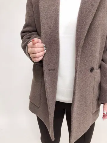 BEIGE， 宮坂 コーディネート画像