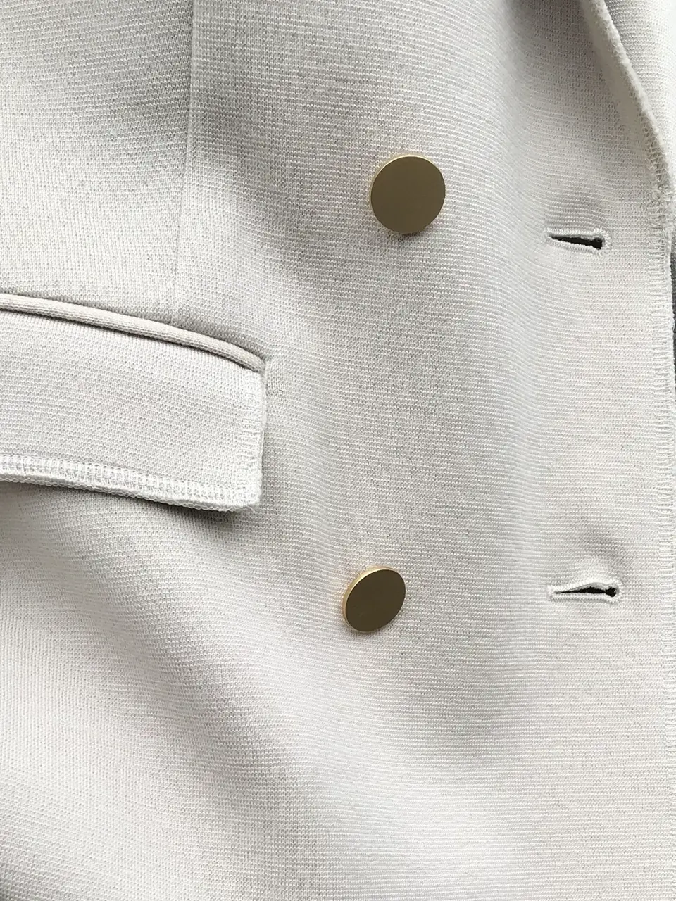 BEIGE， 宮坂 コーディネート画像