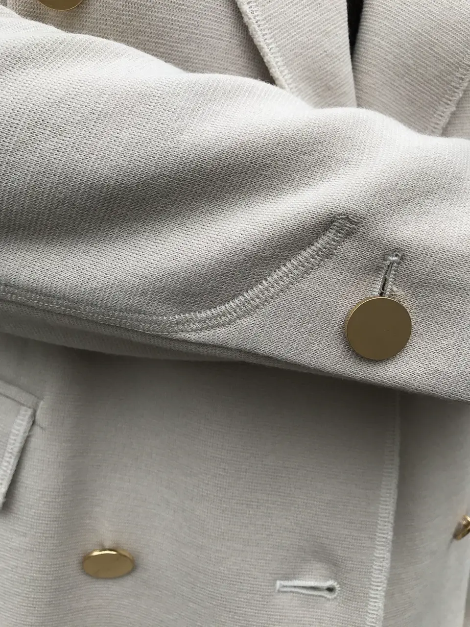 BEIGE， 宮坂 コーディネート画像