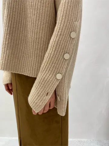 BEIGE， R.A コーディネート画像