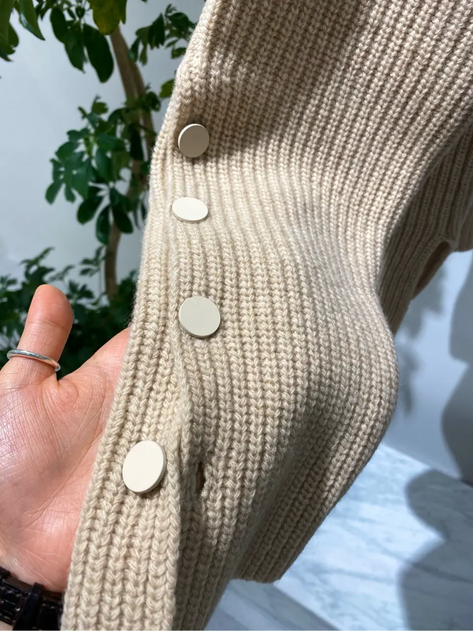 BEIGE， R.A コーディネート画像