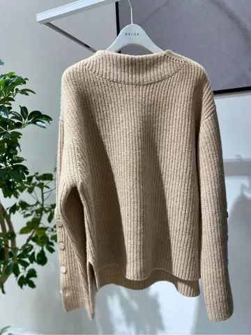 BEIGE， R.A コーディネート画像