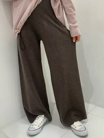 BEIGE， アライ コーディネート画像