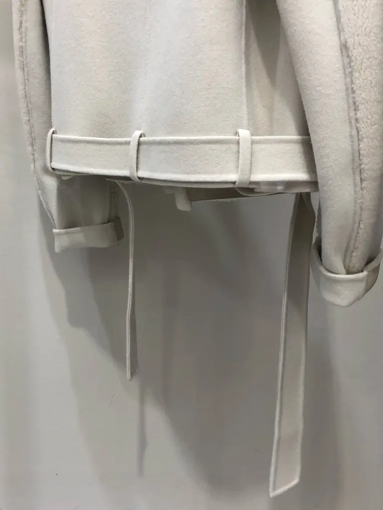 BEIGE， 藤木 コーディネート画像