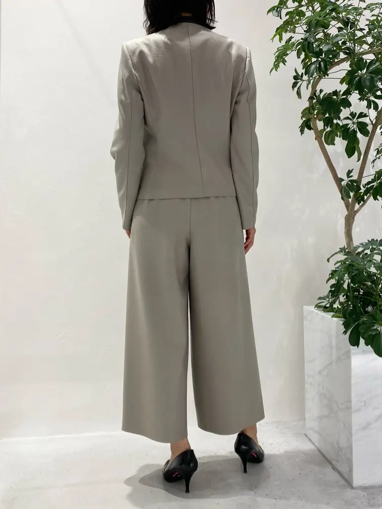 BEIGE， R.A コーディネート画像