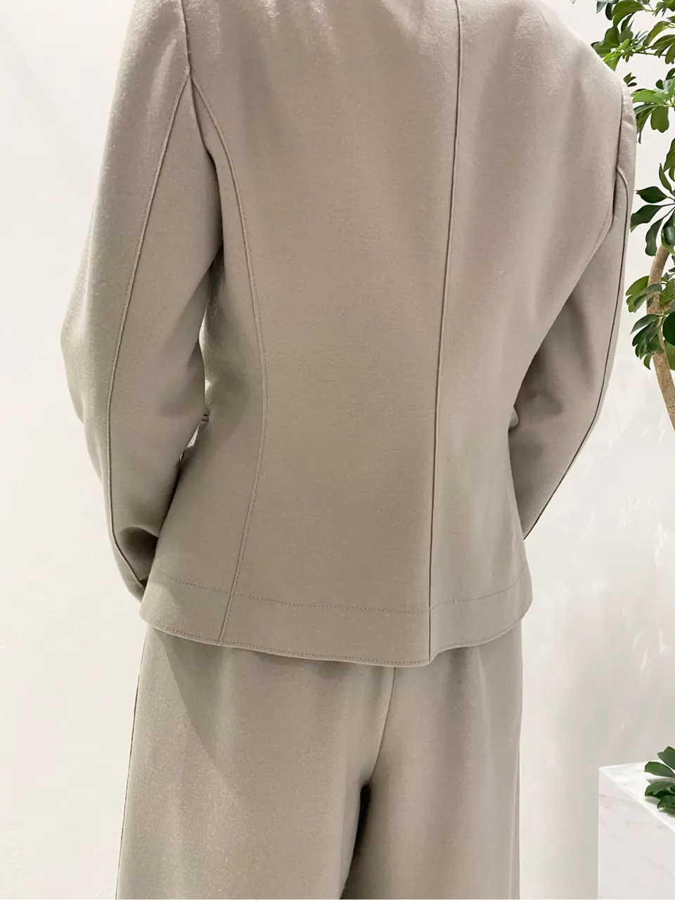 BEIGE， R.A コーディネート画像