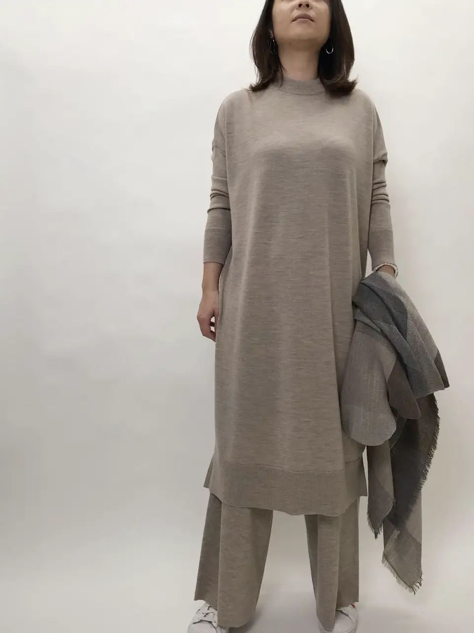 BEIGE， 宮坂 コーディネート画像