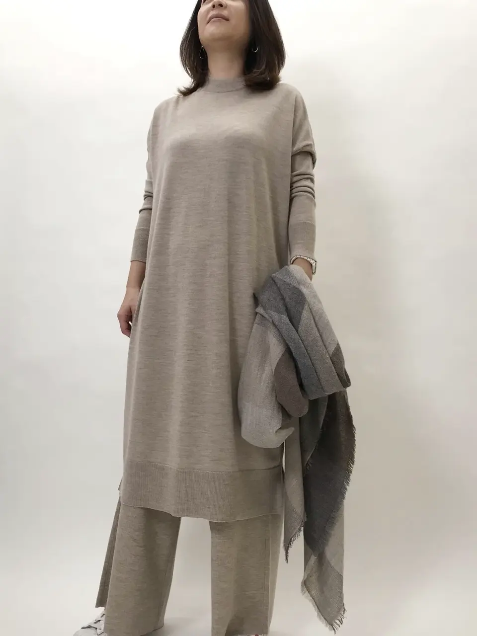 BEIGE， 宮坂 コーディネート画像