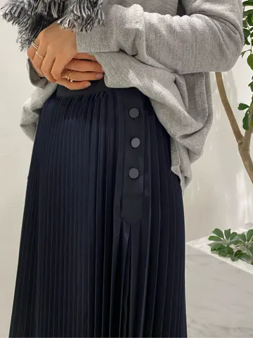 BEIGE， R.A コーディネート画像