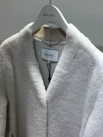 BEIGE， 藤木 コーディネート画像