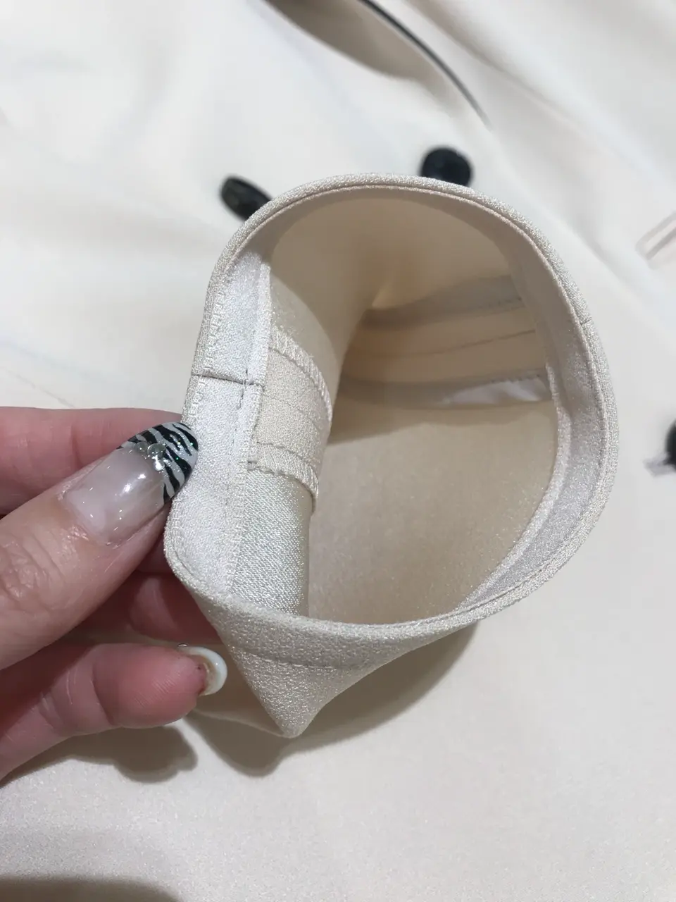 BEIGE， 宮坂 コーディネート画像