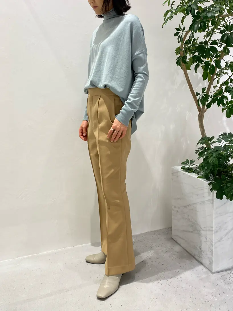 BEIGE， R.A コーディネート画像