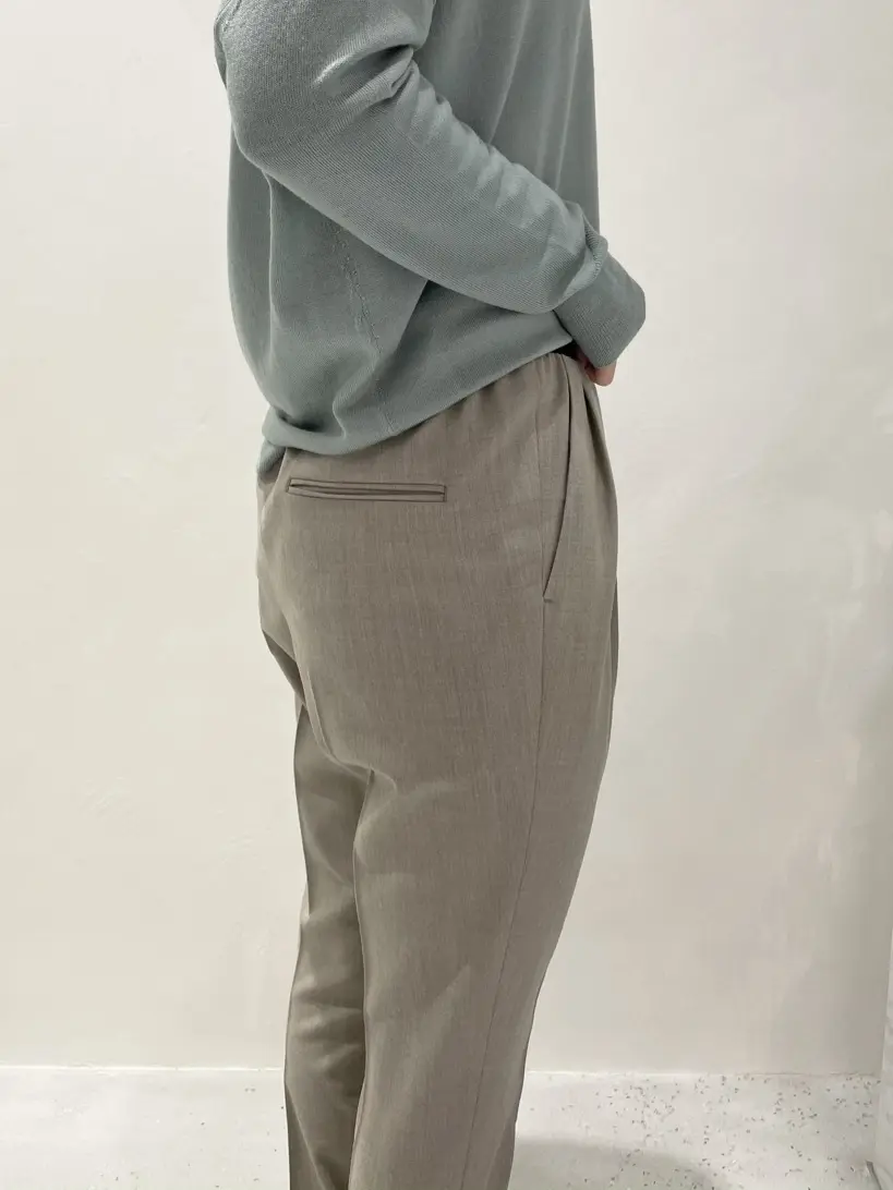 BEIGE， 小泉 コーディネート画像