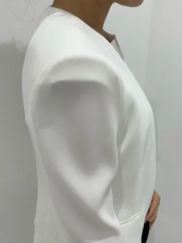 BEIGE， アライ コーディネート画像