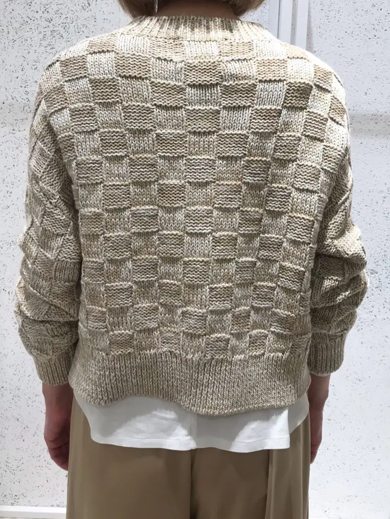 BEIGE， 柴田 コーディネート画像