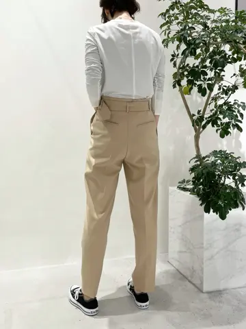 BEIGE， 小泉 コーディネート画像