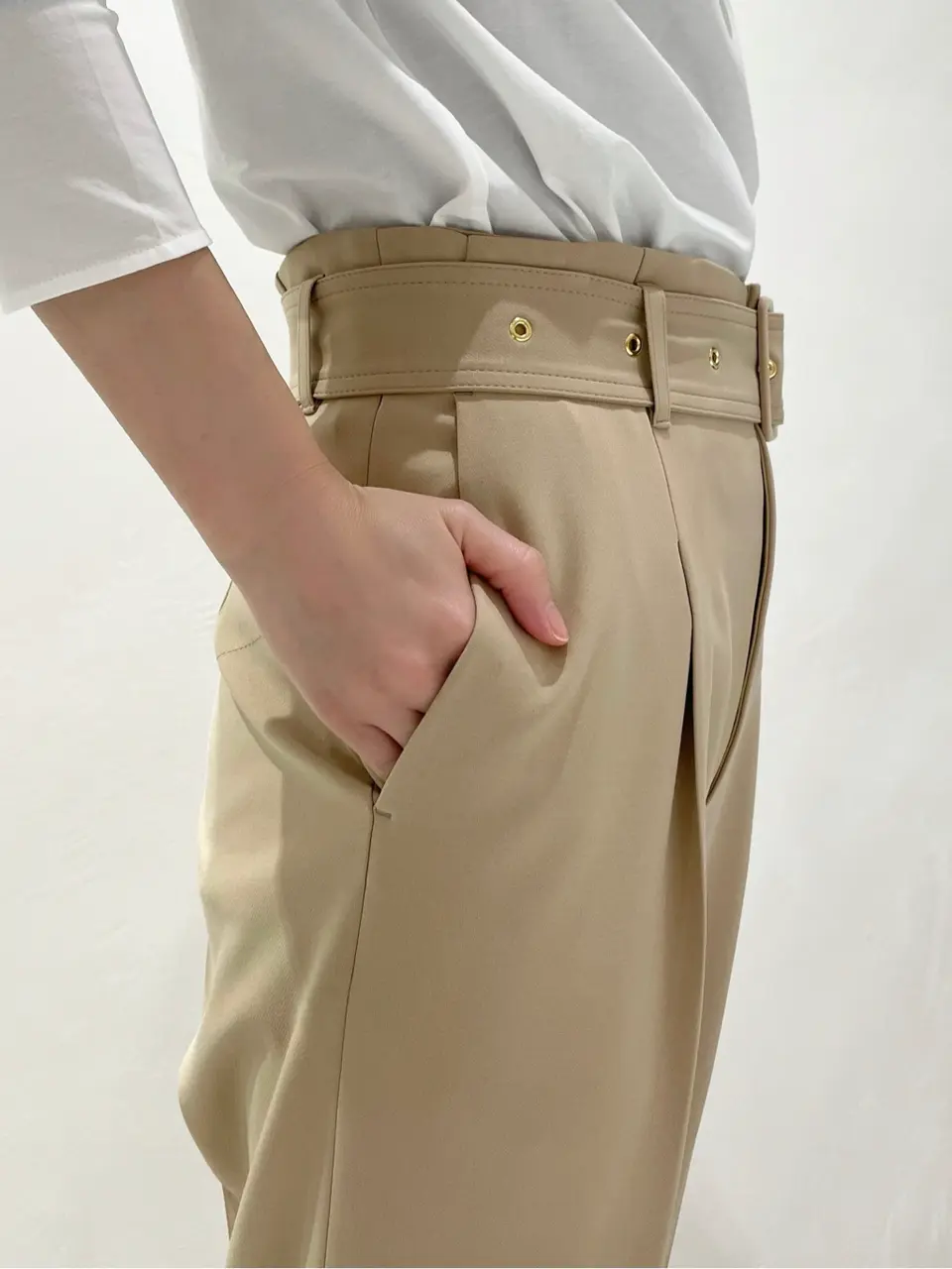 BEIGE， 小泉 コーディネート画像