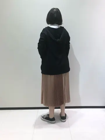 BEIGE， 藤木 コーディネート画像