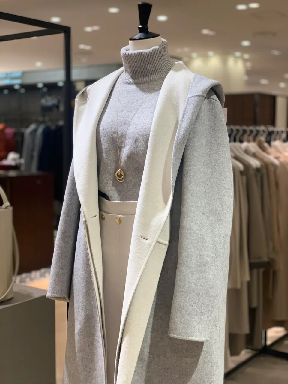 BEIGE， スタッフ コーディネート画像