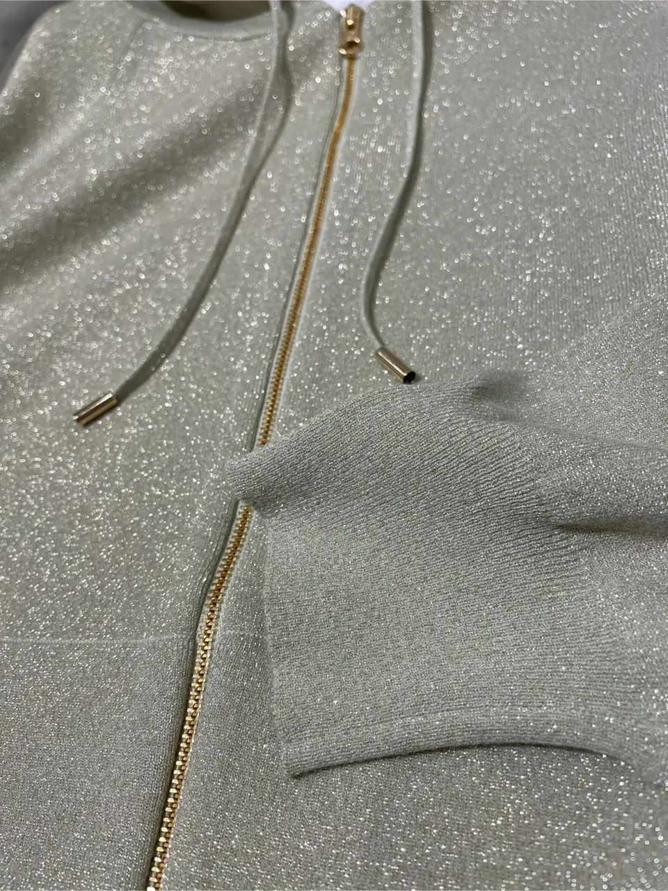 BEIGE， 小泉 コーディネート画像