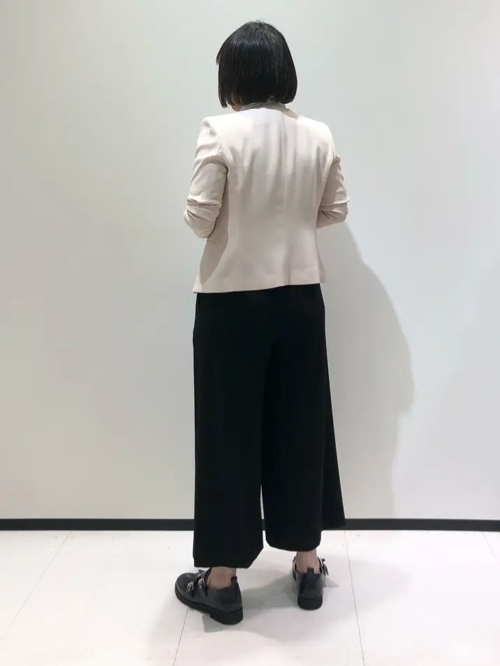 BEIGE， 藤木 コーディネート画像