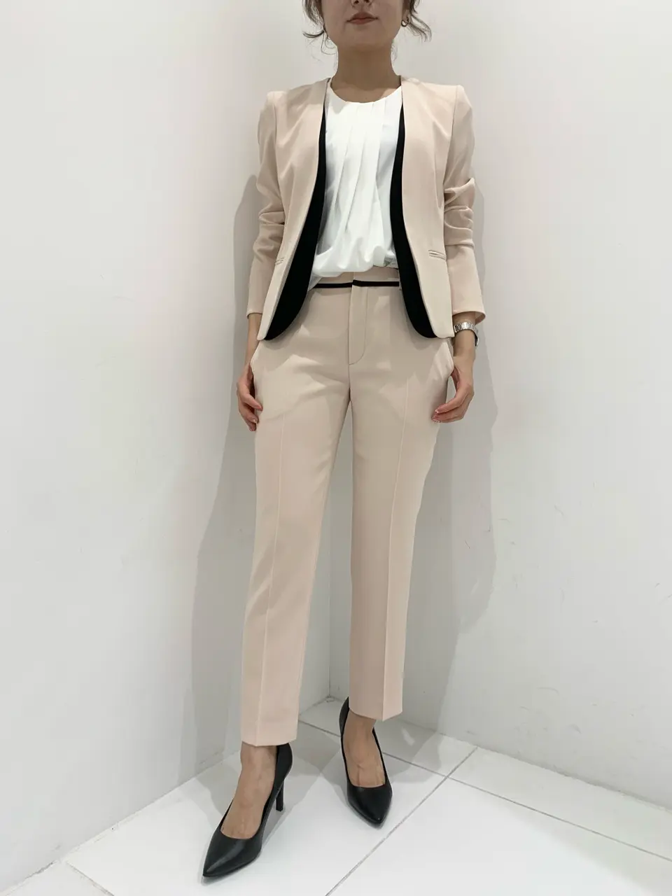 BEIGE， アライ コーディネート画像