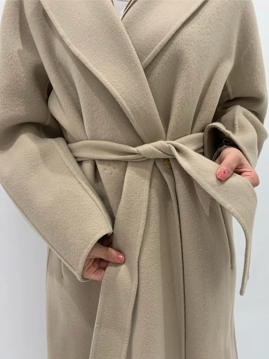 BEIGE， アライ コーディネート画像