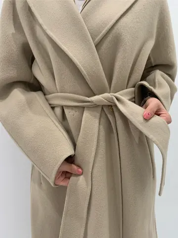 BEIGE， アライ コーディネート画像