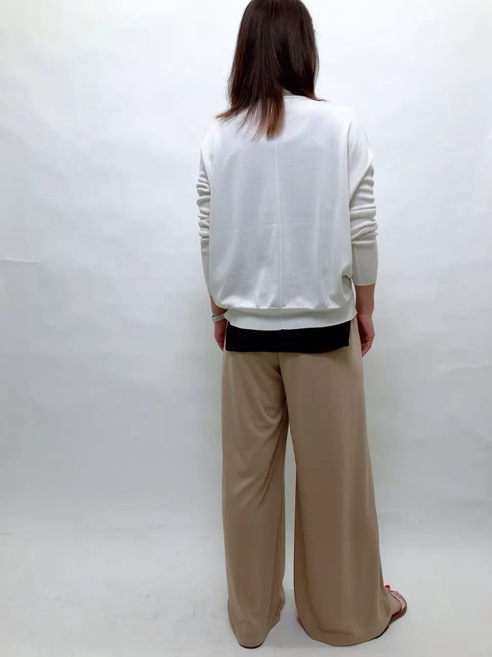 BEIGE， 宮坂 コーディネート画像