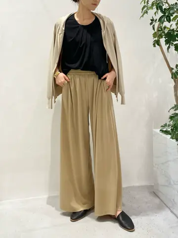 BEIGE， R.A コーディネート画像