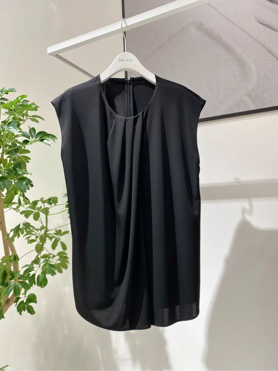 BEIGE， R.A コーディネート画像