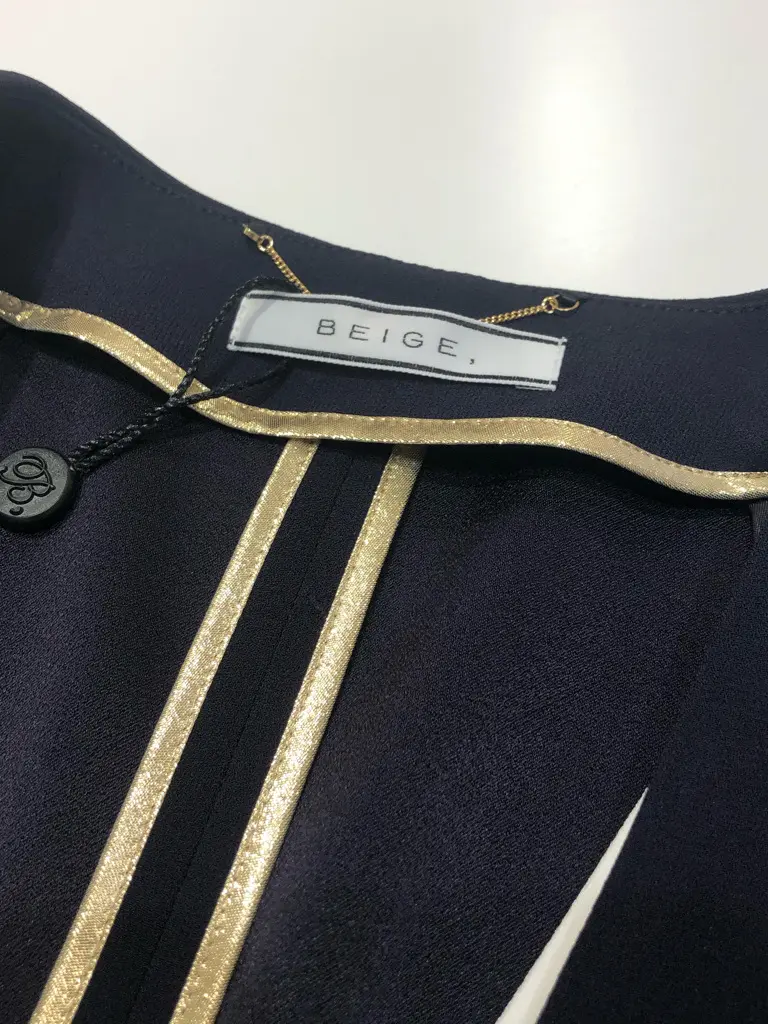 BEIGE， 藤木 コーディネート画像