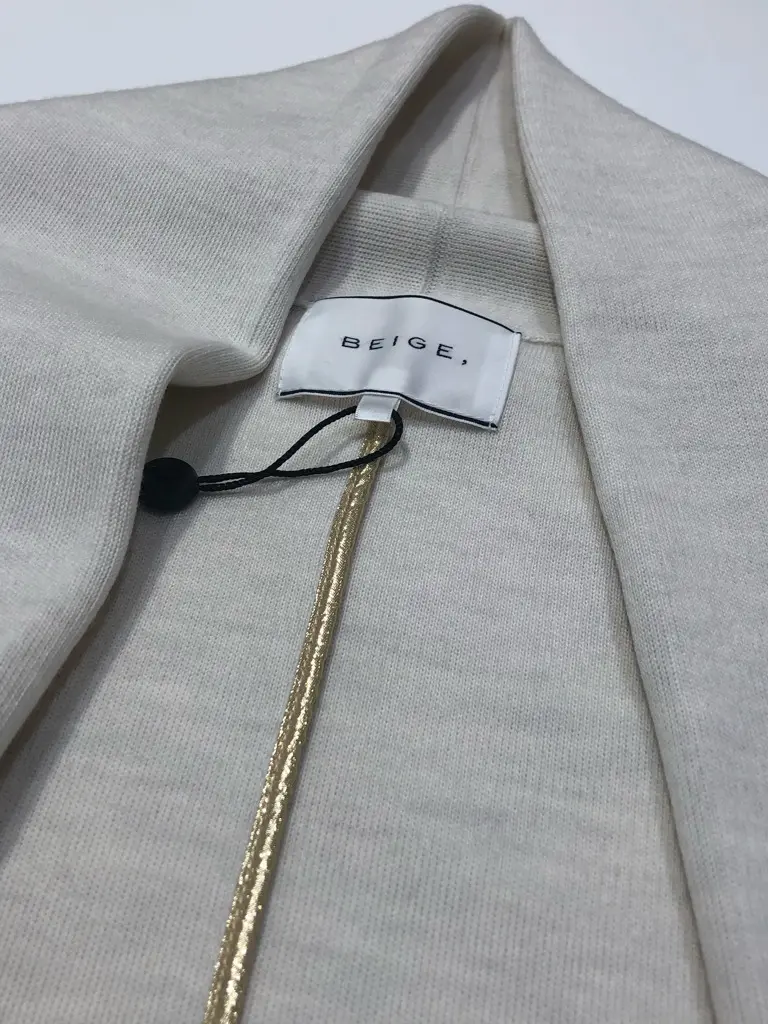 BEIGE， 藤木 コーディネート画像