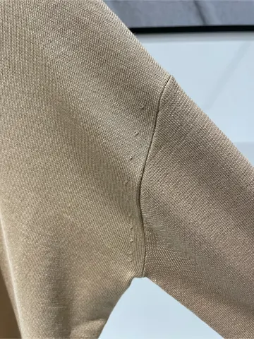 BEIGE， 小泉 コーディネート画像