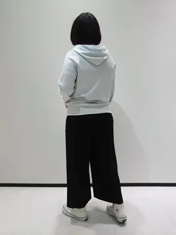 BEIGE， 藤木 コーディネート画像