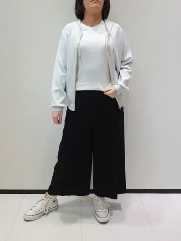 BEIGE， 藤木 コーディネート画像