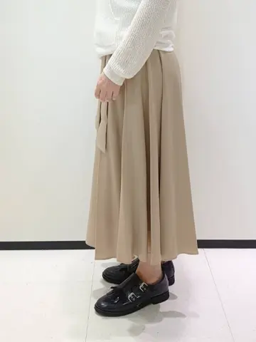 BEIGE， 藤木 コーディネート画像